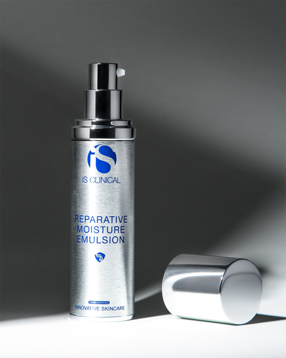 IS Clinical discount Reparative Moisture Emulsion